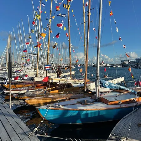 Miniluksus & Parveke Puuvillassa Huvilapuistossa *