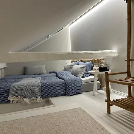 Miniluksus & Parveke Puuvillassa Huvilapuistossa *