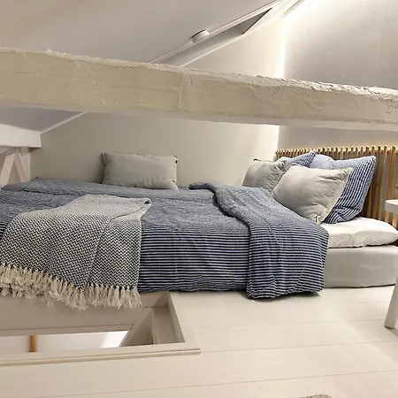 公寓 Miniluksus & Parveke Puuvillassa Huvilapuistossa *