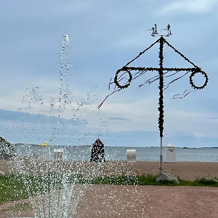 Miniluksus & Parveke Puuvillassa Huvilapuistossa 公寓 汉科