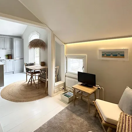 Miniluksus & Parveke Puuvillassa Huvilapuistossa