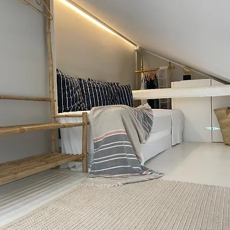 Apartment Miniluksus & Parveke Puuvillassa Huvilapuistossa