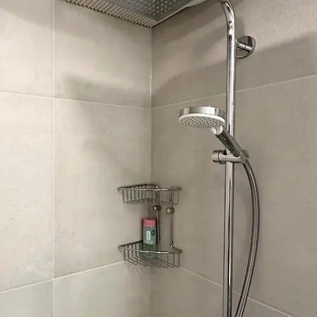 Miniluksus & Parveke Puuvillassa Huvilapuistossa